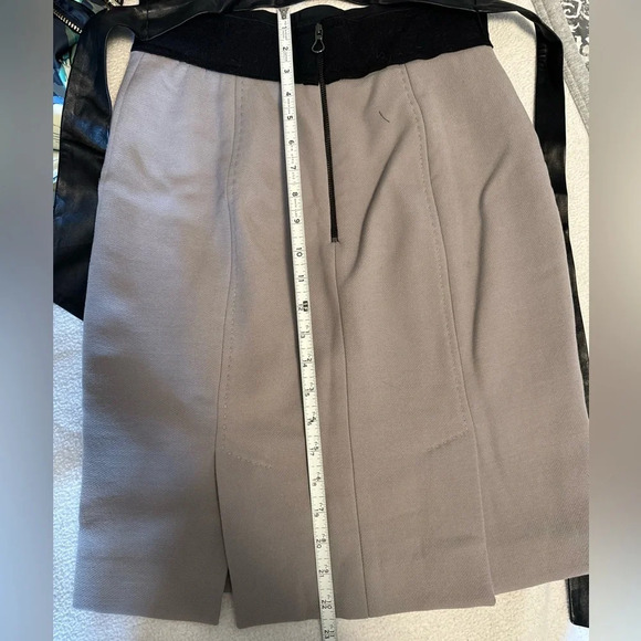 Per Se by Carlisle skirt with leather belt - Picture 8 of 9